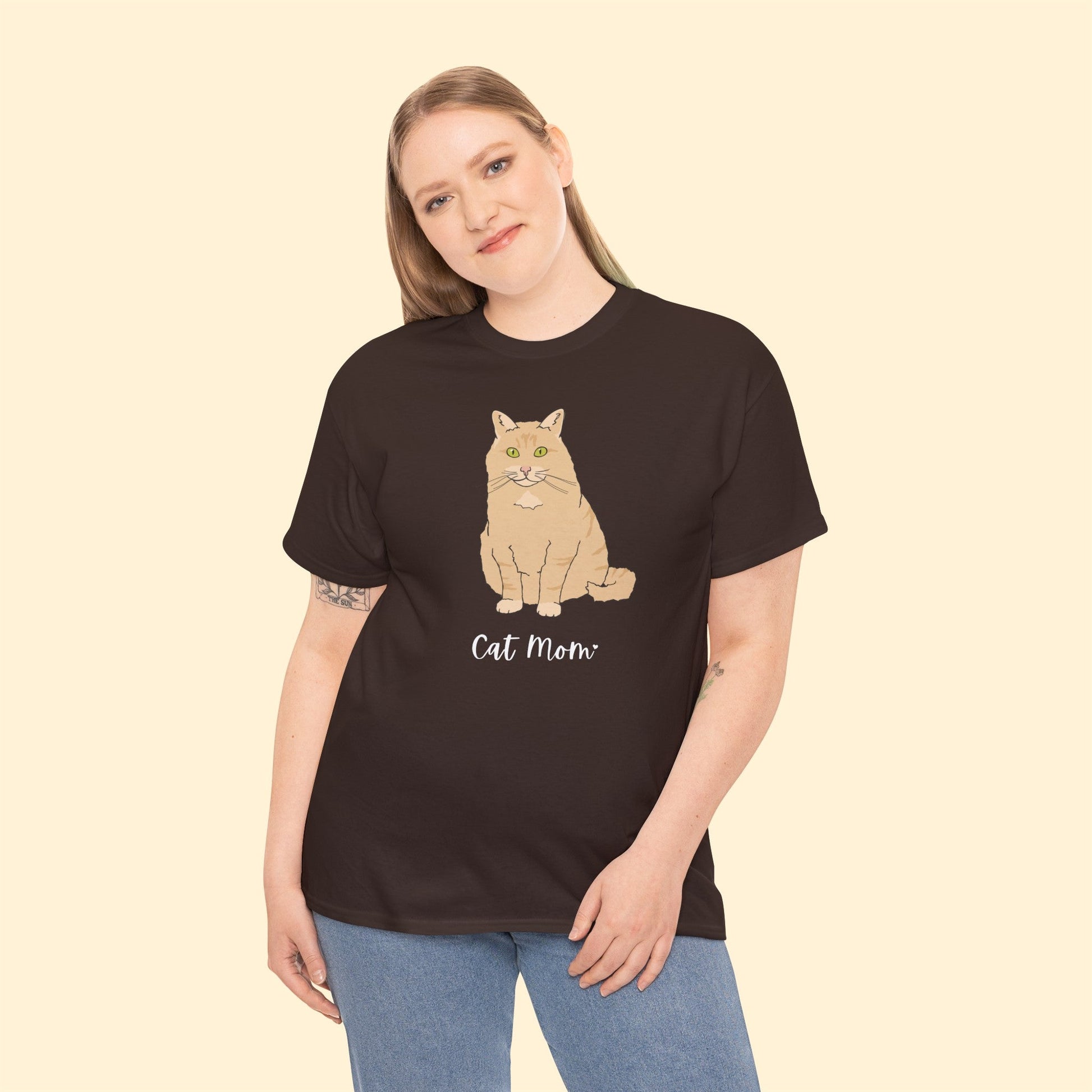 Cat Mom | Fluffy Orange Cat | Unisex T-shirt - Detezi Designs-42044732474036012014