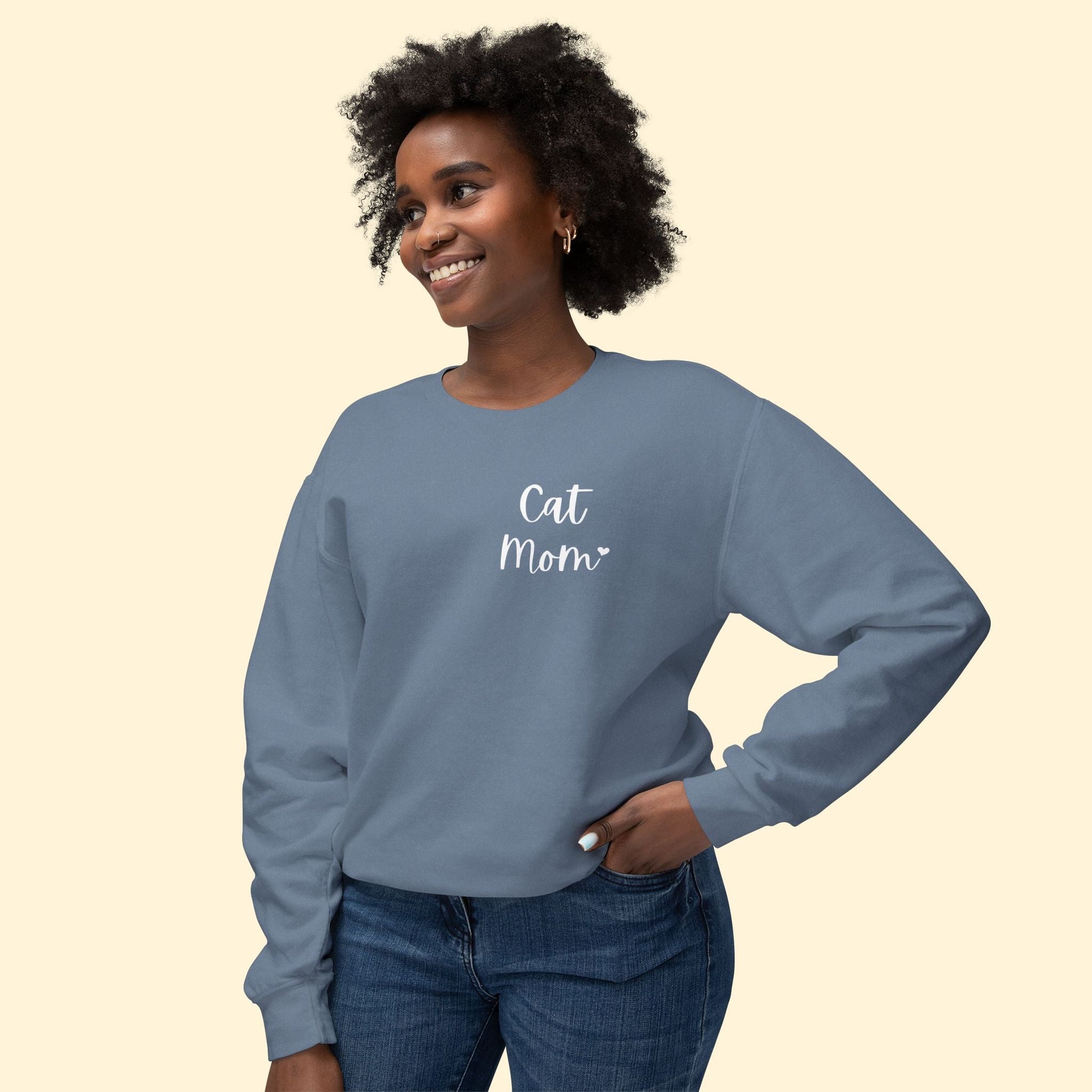 Cat Mom | Pocket Print | Lightweight Comfort Colors Crewneck Sweatshirt - Detezi Designs - 61672145751363259964