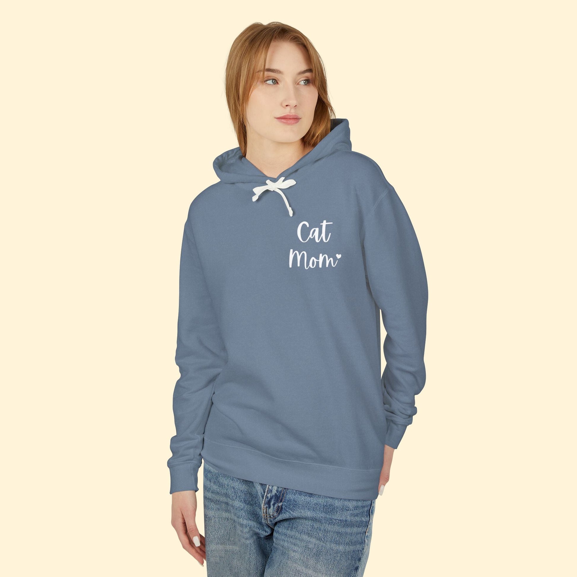 Cat Mom | Pocket Print | Lightweight Comfort Colors Hooded Sweatshirt - Detezi Designs - 33031138340747998893