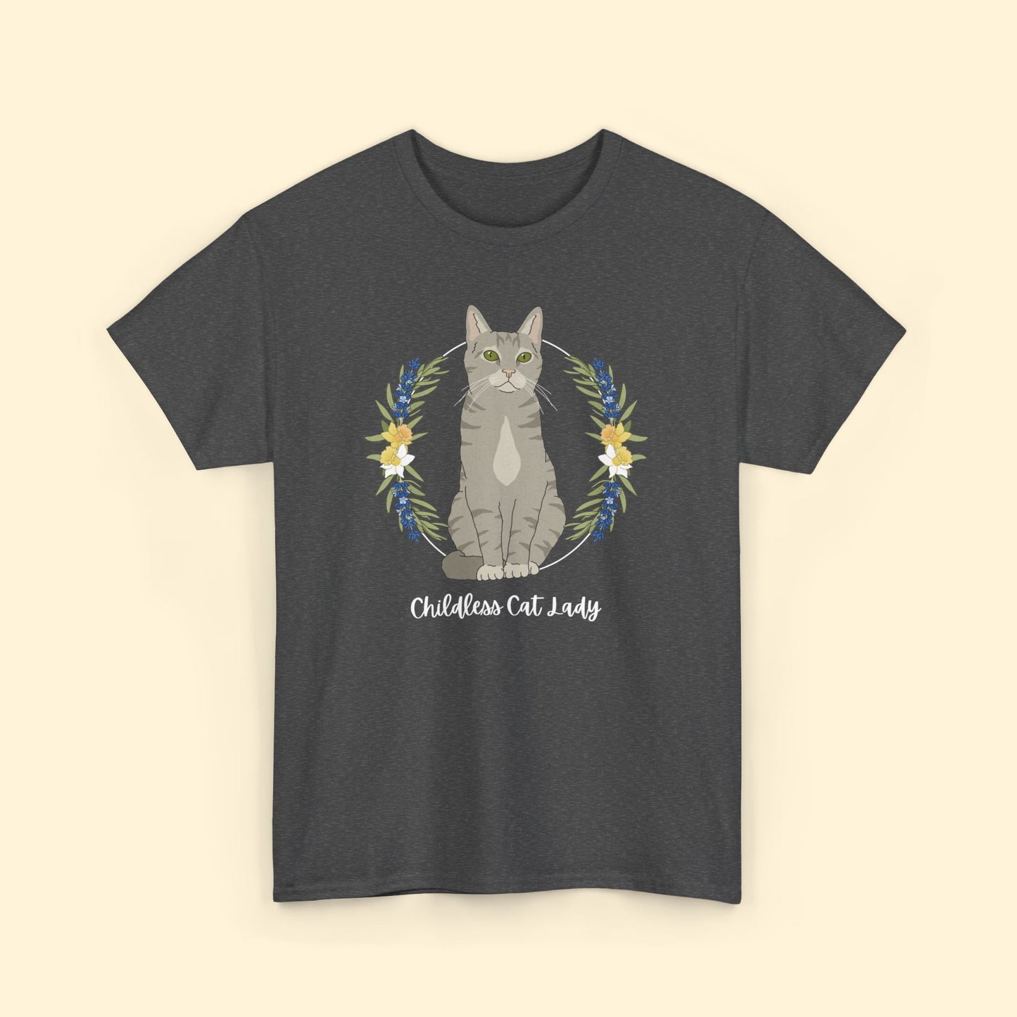 Childless Cat Lady | T - shirt - Detezi Designs - 10474063129520476616