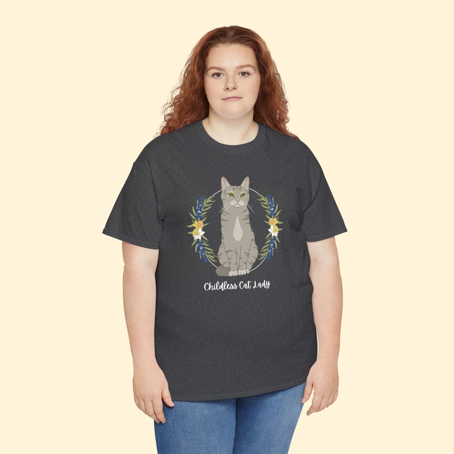 Childless Cat Lady | T - shirt - Detezi Designs - 22359244404050113812