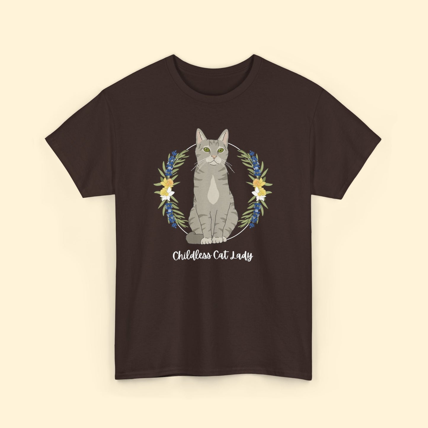 Childless Cat Lady | T - shirt - Detezi Designs - 22359244404050113812