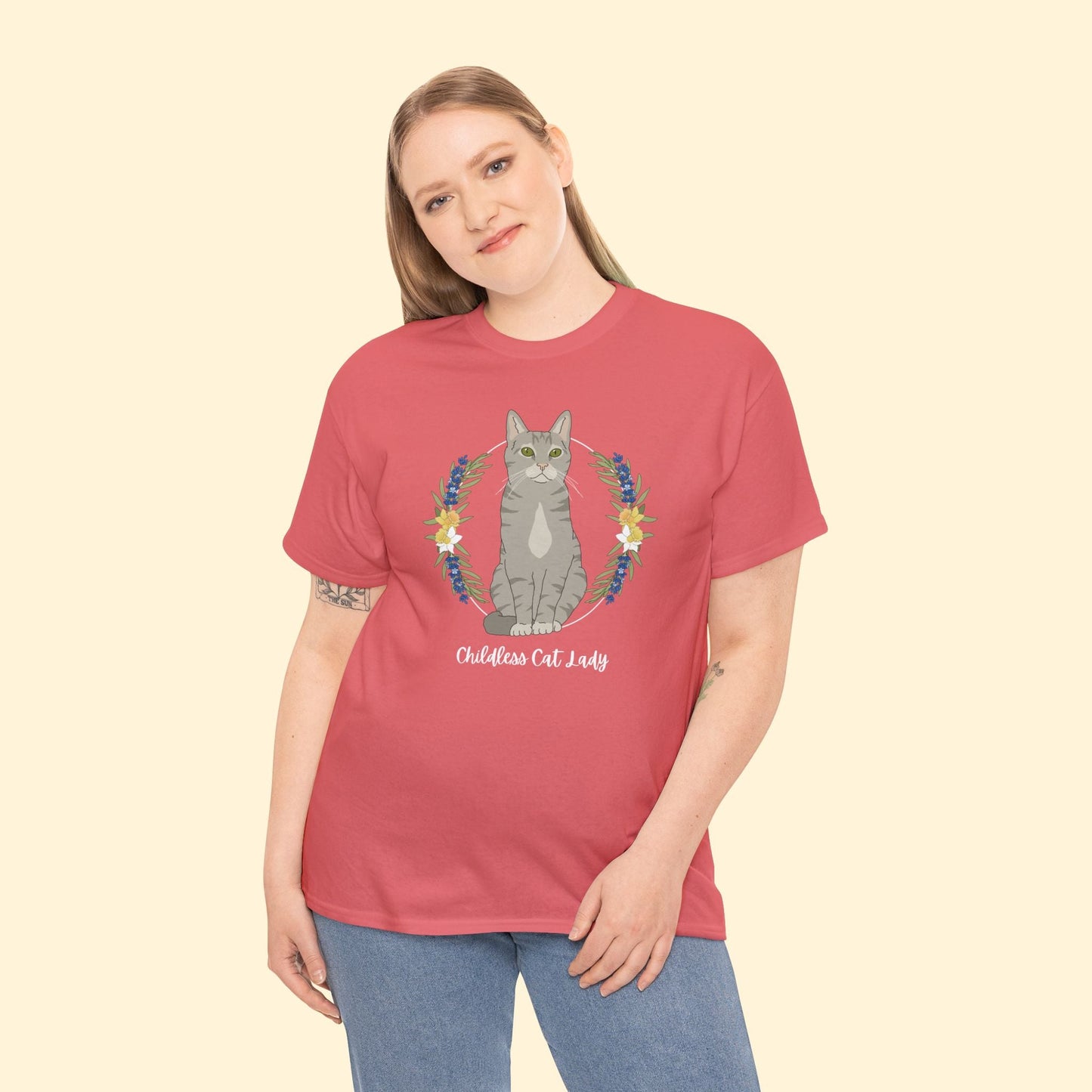 Childless Cat Lady | T - shirt - Detezi Designs - 22359244404050113812