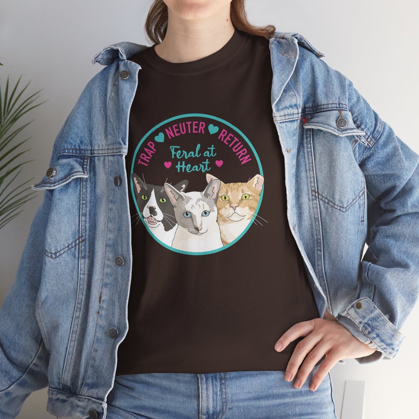 Circle of Kitties | FUNDRAISER for Feral At Heart | T-shirt - Detezi Designs-13114155915116199108