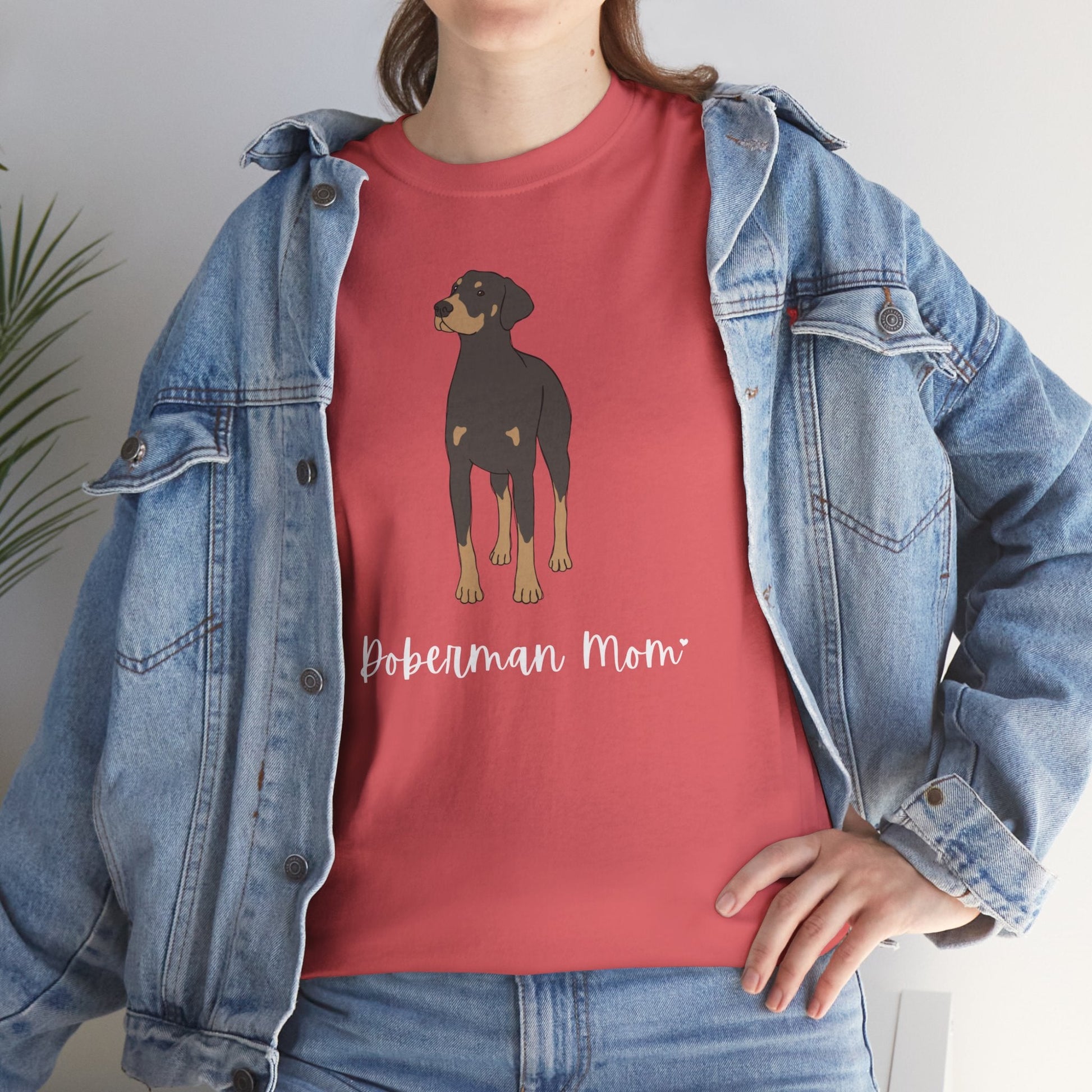 Doberman Mom | Unisex T-shirt - Detezi Designs-29469320500564245170