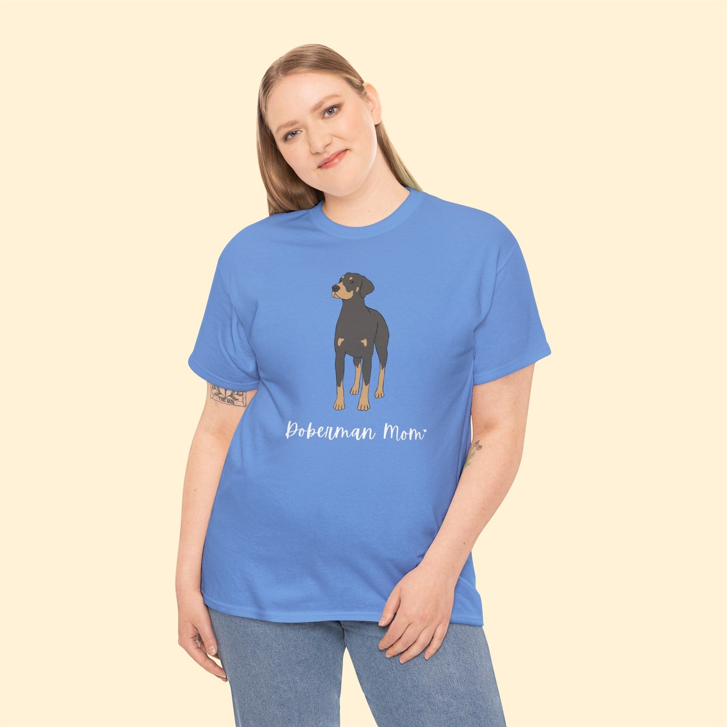 Doberman Mom | Unisex T-shirt - Detezi Designs-29469320500564245170