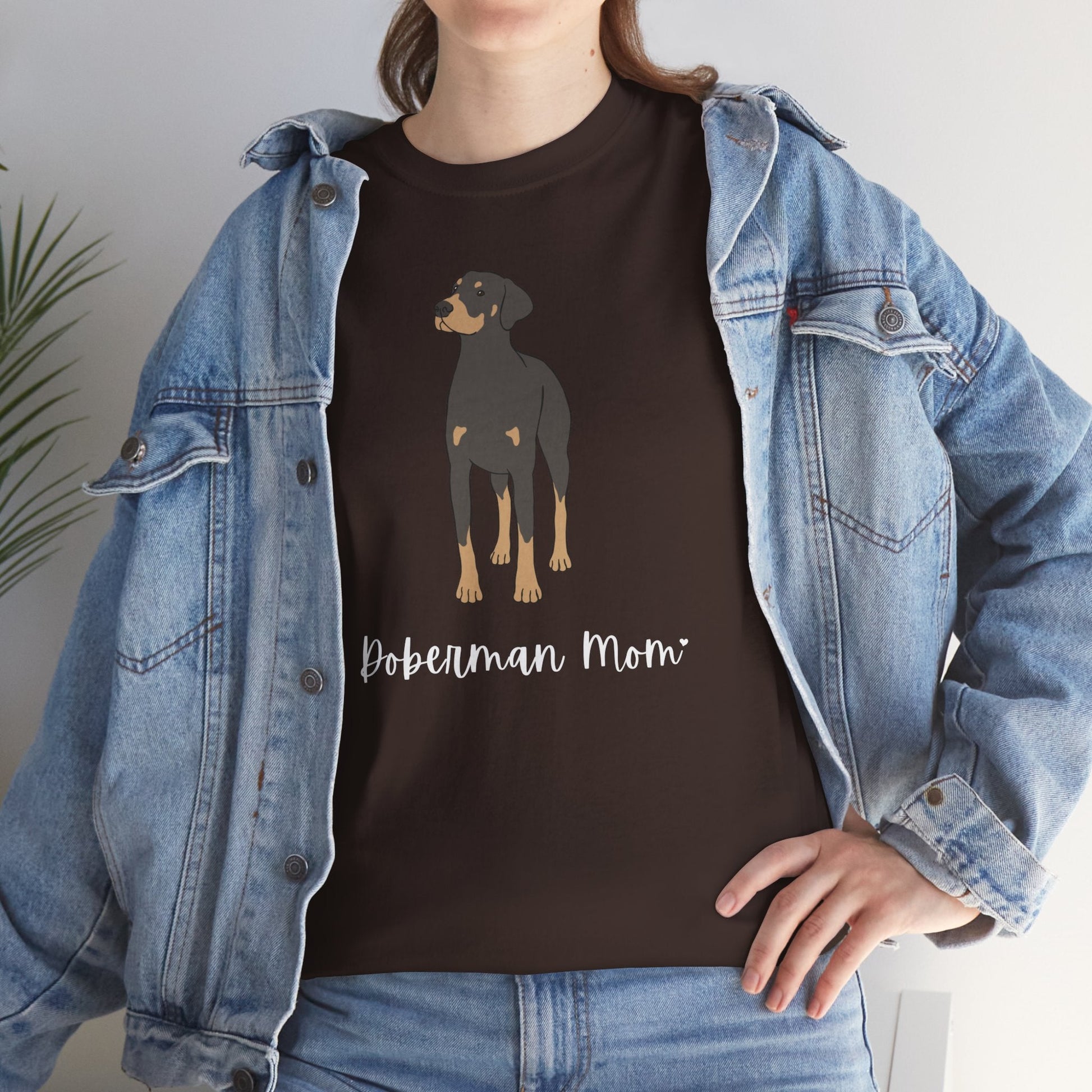 Doberman Mom | Unisex T-shirt - Detezi Designs-29469320500564245170