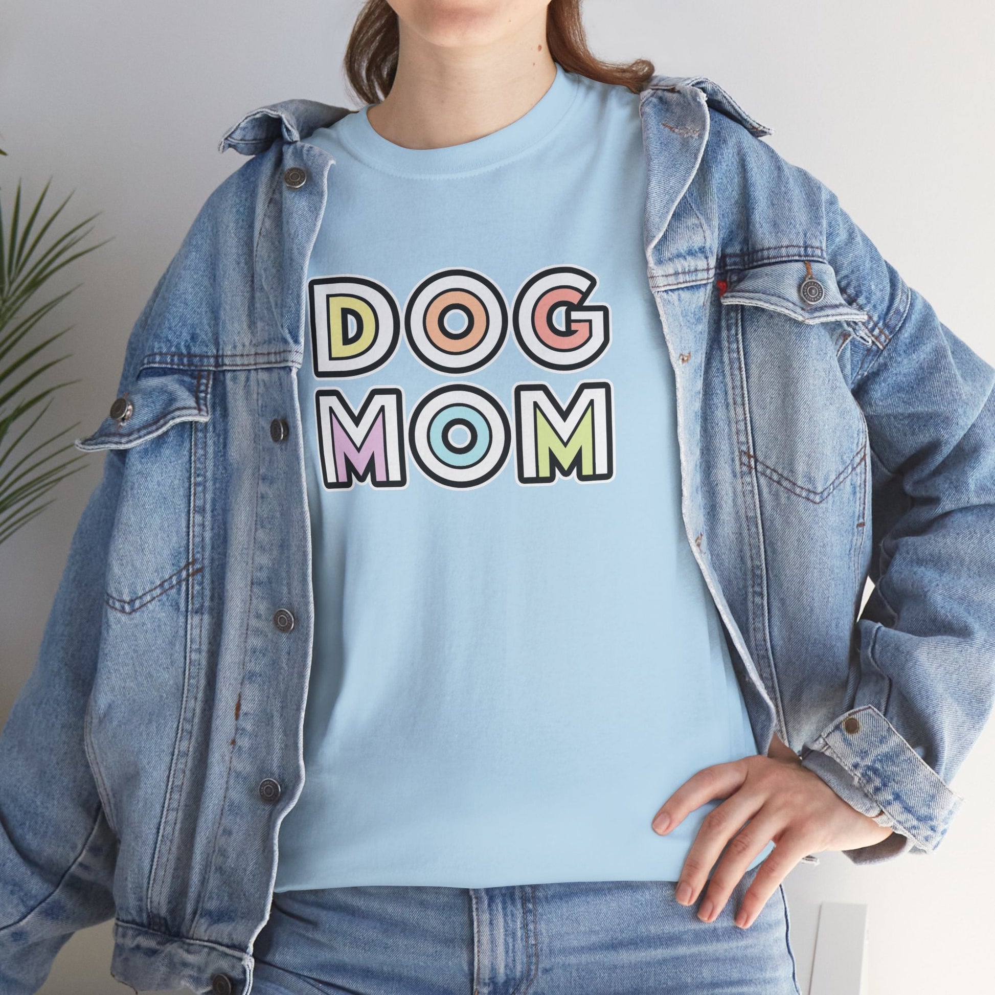 Dog Mom Retro | Unisex Tee - Detezi Designs - 18348819849759153652