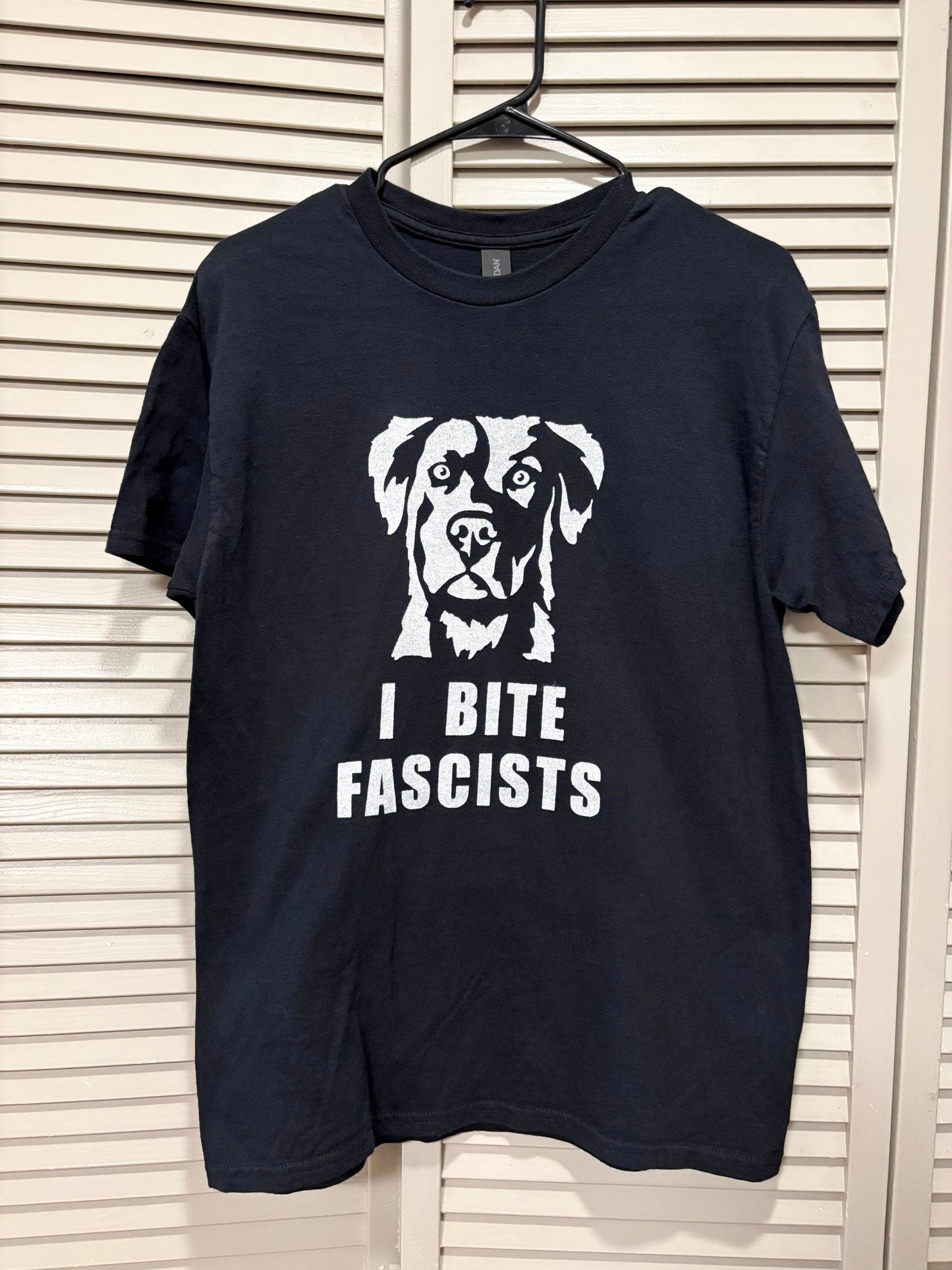 Screen Printed Tee | I Bite Fascists | Medium - Detezi Designs-